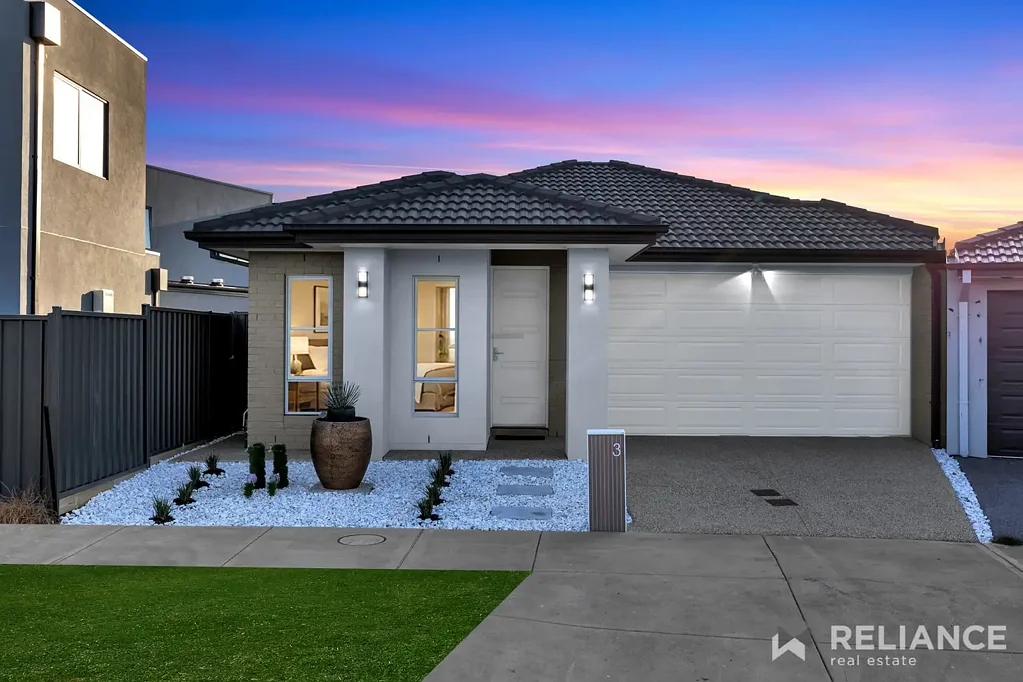 Tarneit 4બેડરૂમ Brand New Luxury Brick Home with Extensive upgrades, $10,000 First Homeowner Grant Eligibility/ 3 Toilets!!