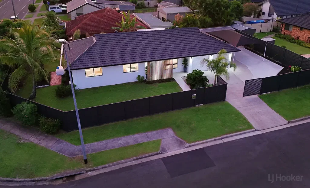 2 Burrendong Road, Coombabah, QLD 4216