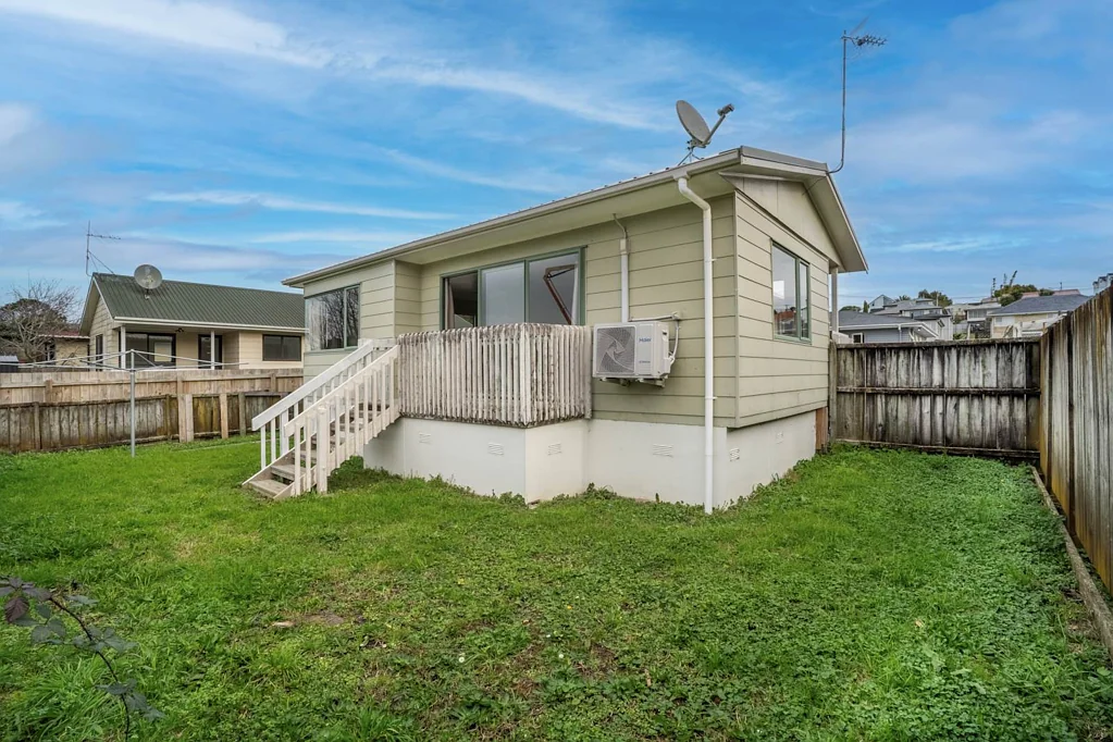 Mount Roskill 3Kwarto Private, Practical, and North-Facing!