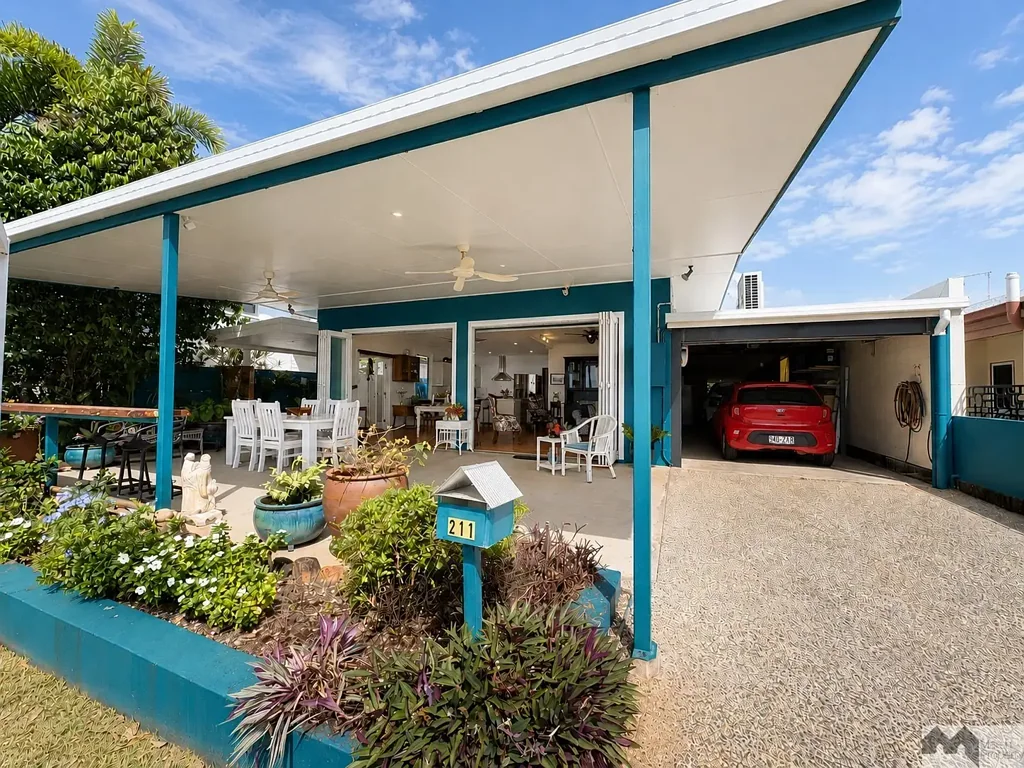 Machans Beach 3房  IMMACULATE WATERFRONT HOME