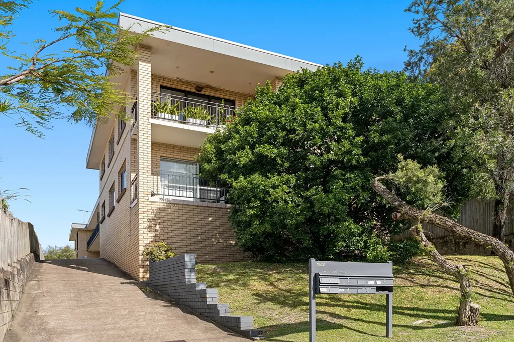 Stylishly Renovated Top-Floor Apartment in the Heart of Bulimba