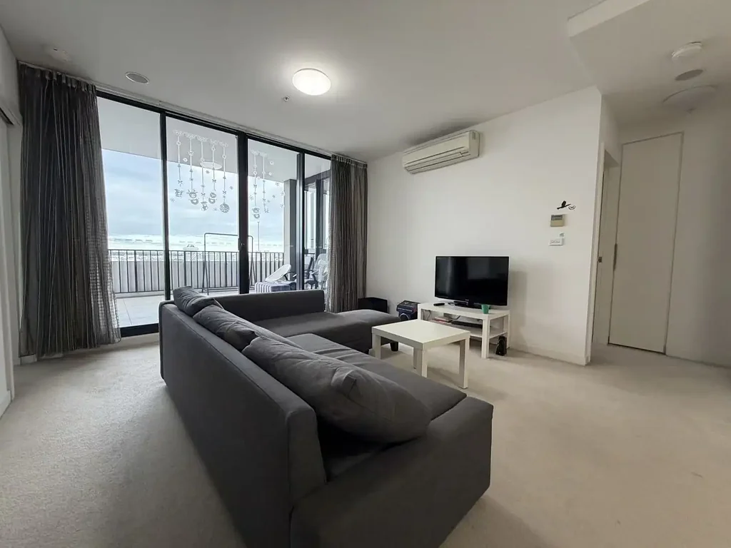 A cozy, fully furnished 3-bedroom apartment in a convenient location, close to all amenities