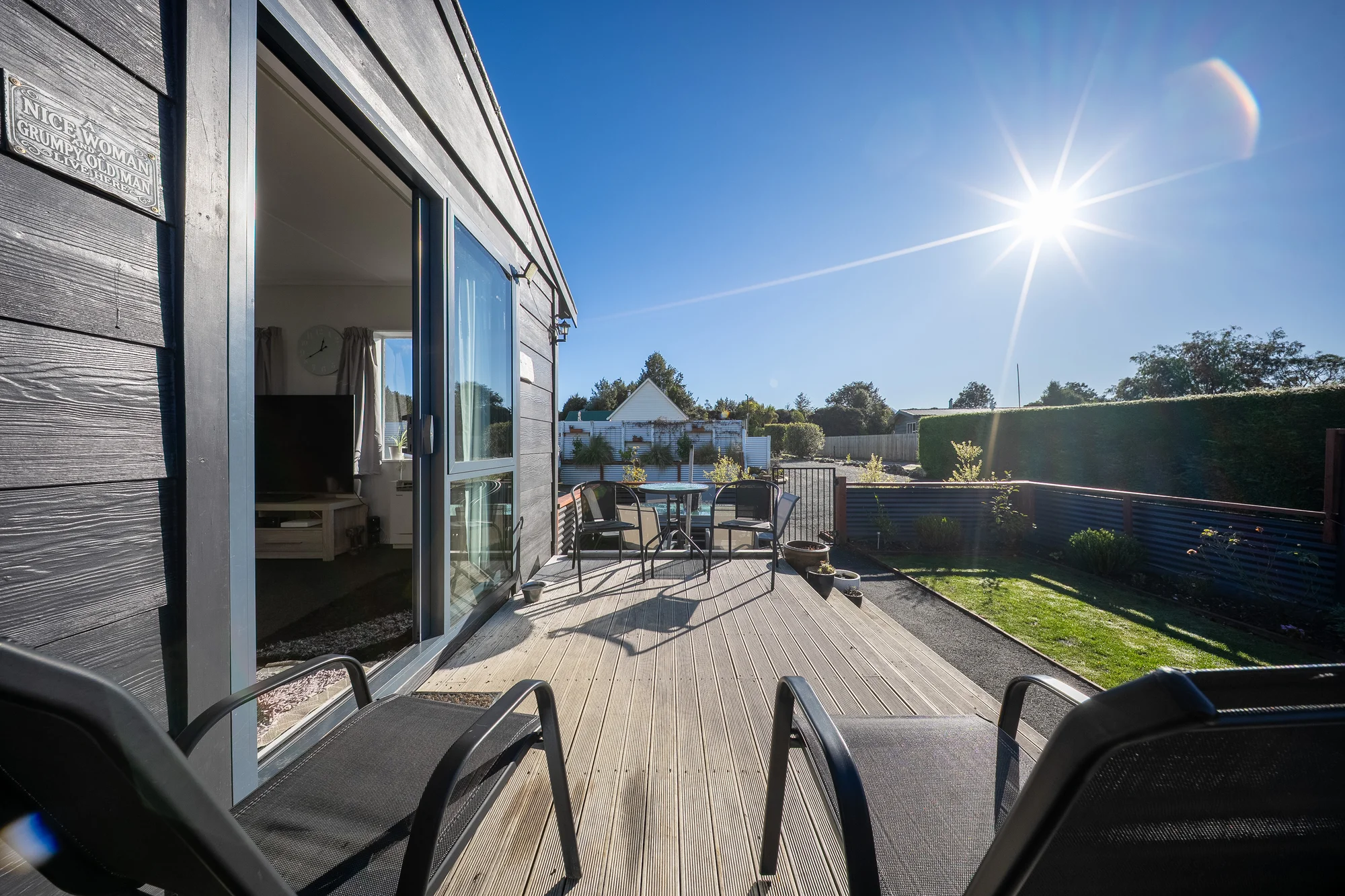 Manapouri 2chambre Home, Crib or Investment Opportunity