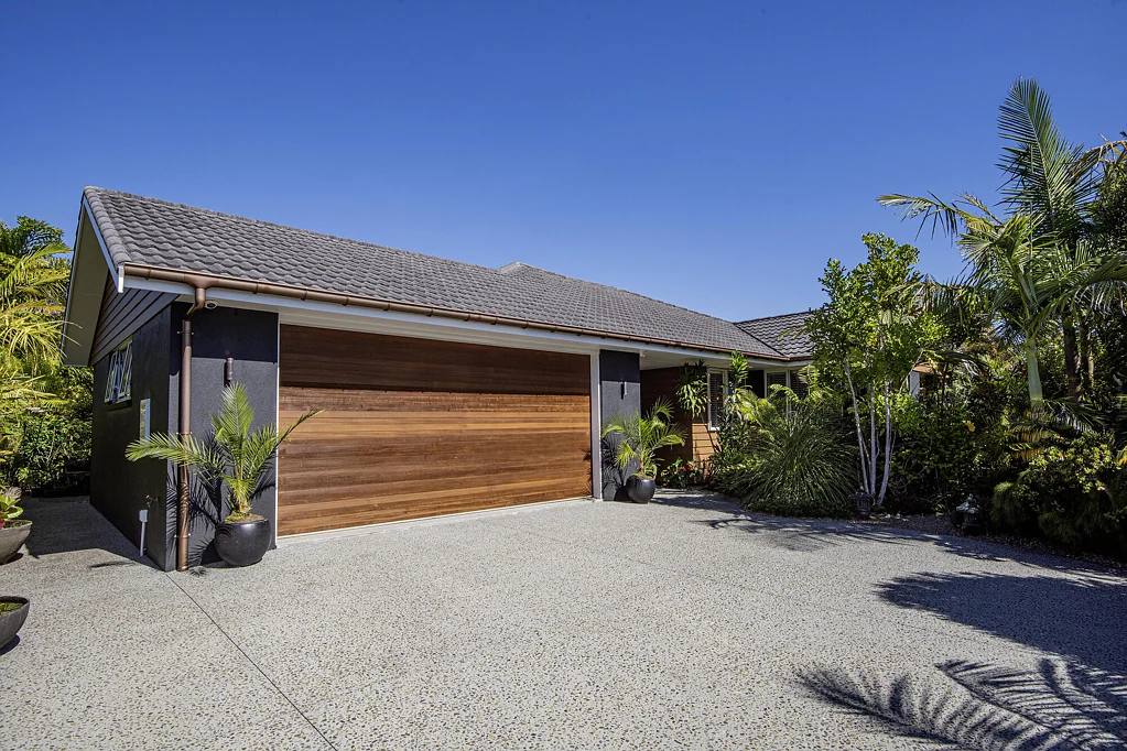Paihia 3ห้องนอน Gracious living in a leafy setting