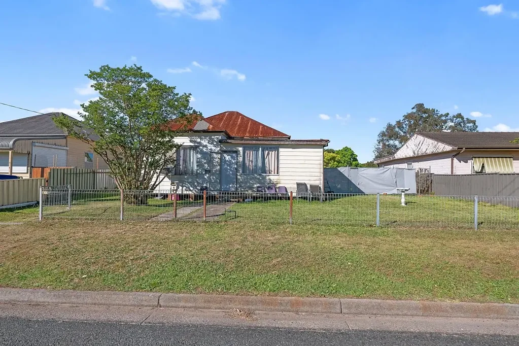6 Farnsworth Street, Thornton, NSW 2322
