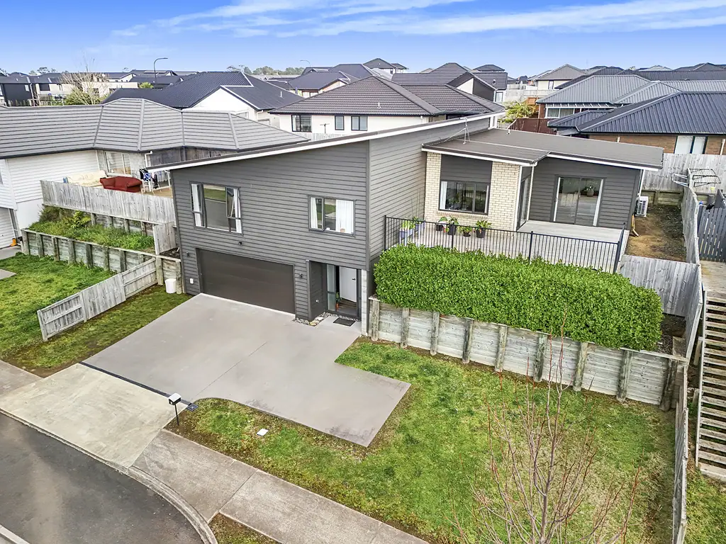 Glenview 4Moenga Contemporary Family Living - Prime Location