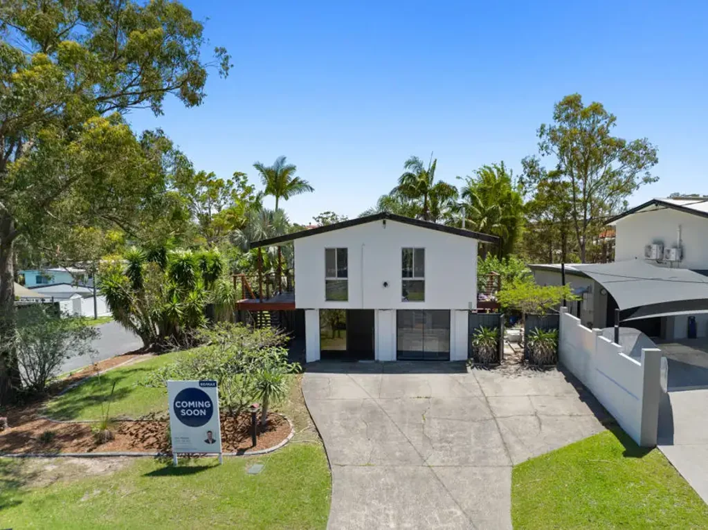 9 Tasman Avenue, Molendinar, QLD 4214