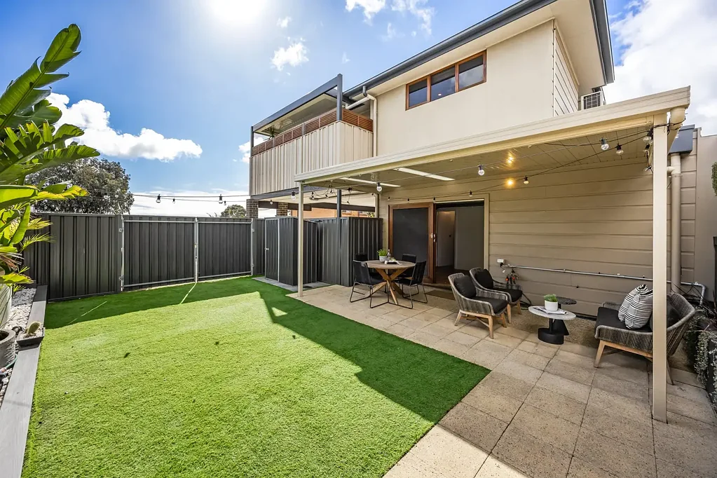Marden 2Zimmer Base yourself in a modern home that offers flexibility, comfort and convenience in spades…