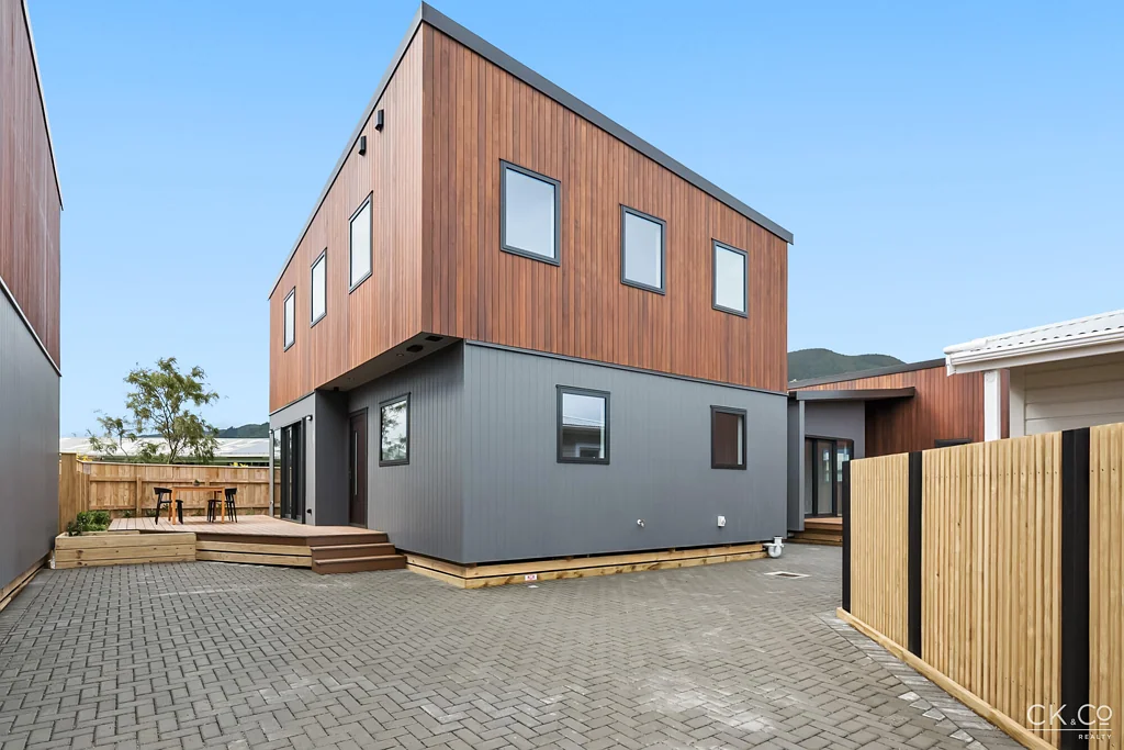 Waiwhetu 3ห้องนอน BRAND NEW STANDALONE LIVING - STYLE, SPACE & SUNSHINE