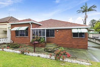 9 Arthur Street, Thirroul, NSW 2515, 4 Bedrooms, 2 Bathrooms, House