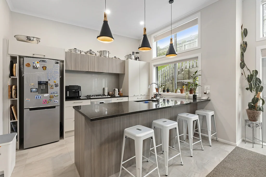 9 Madeira Close, Whitby, Porirua City, Wellington