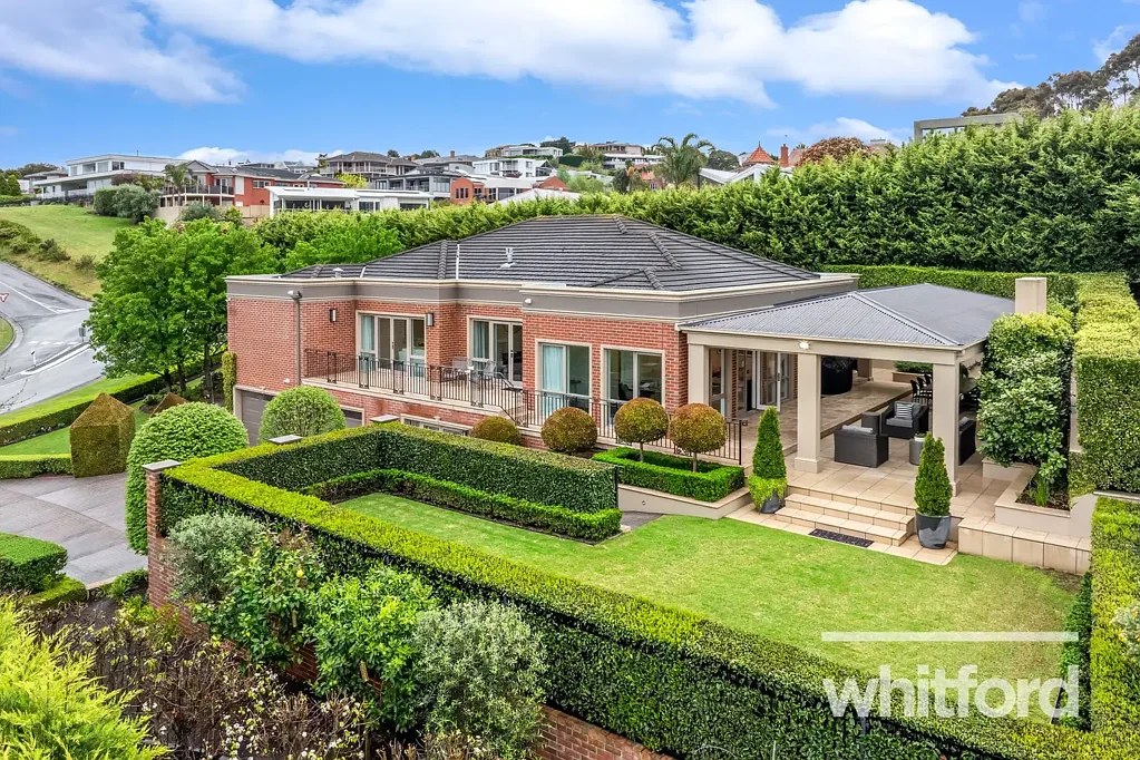 बाहरी क्षेत्र - 50 Challambra Crescent, Highton, VIC 3216