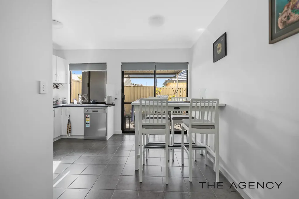 Mandurah 3ਬੈੱਡਰੂਮ Ready and Waiting for you - bring your gear and prepare to enjoy inner city living with nothing left to do!