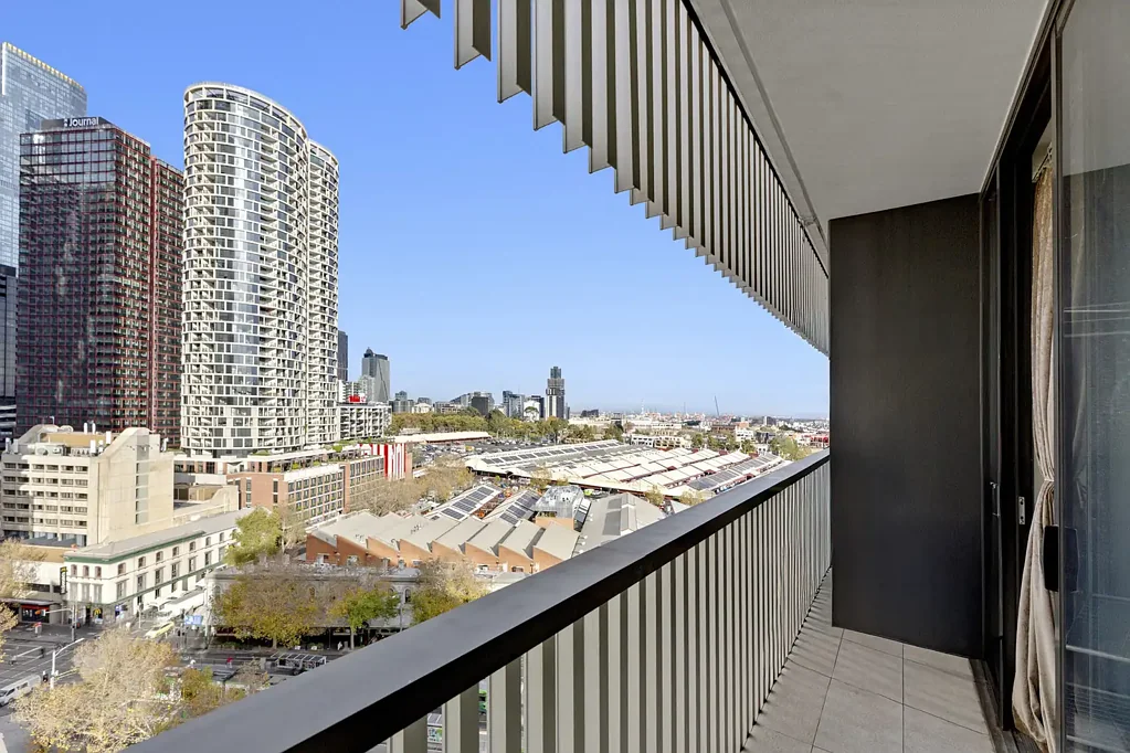 Carlton 1ห้องนอน CBD Living at Its Best – Fully Furnished 1-Bedroom with Tenanted Income