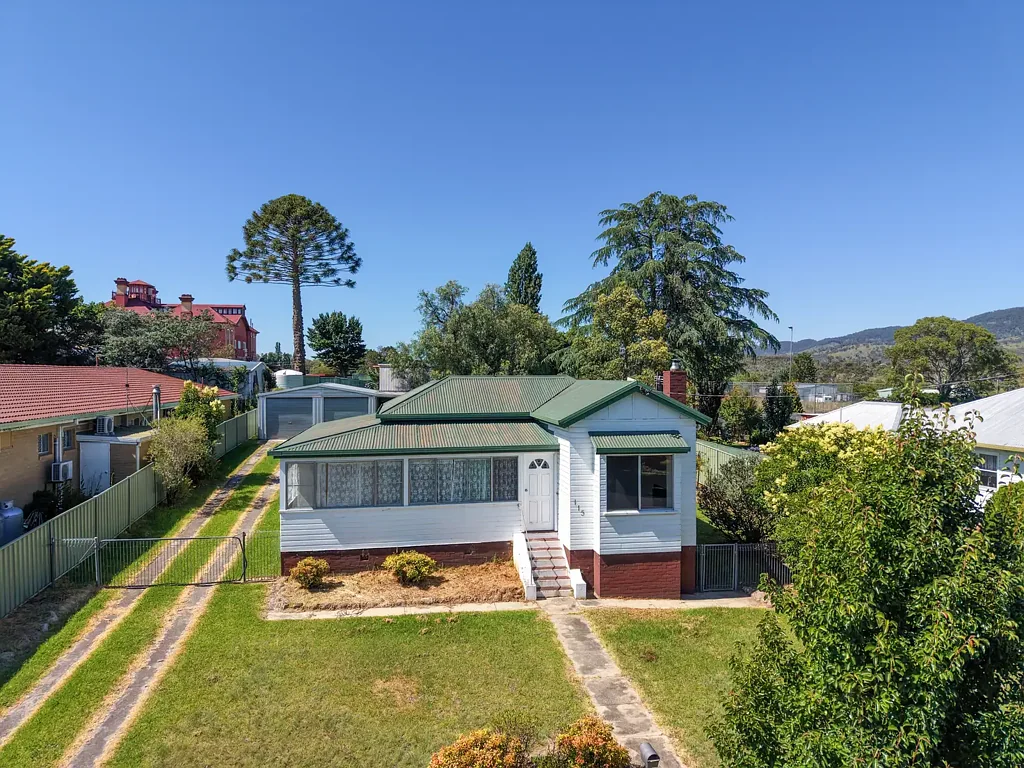 115 Douglas Street, Tenterfield, NSW 2372