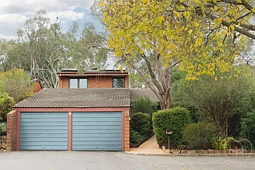 46 Bourne Street, Cook