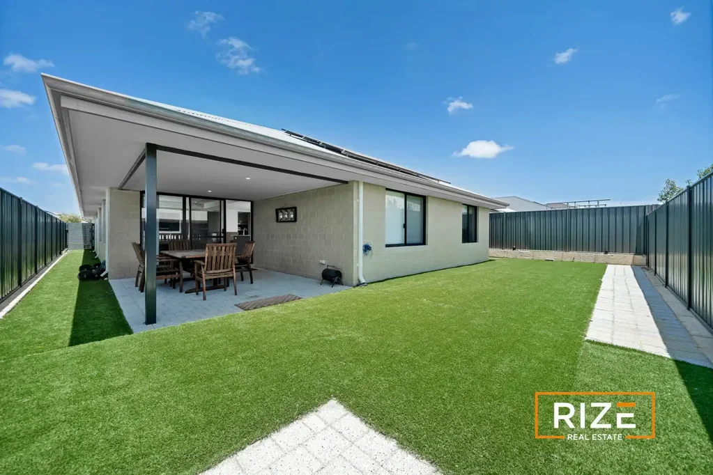 92 Potoroo Street, Banksia Grove, WA 6031