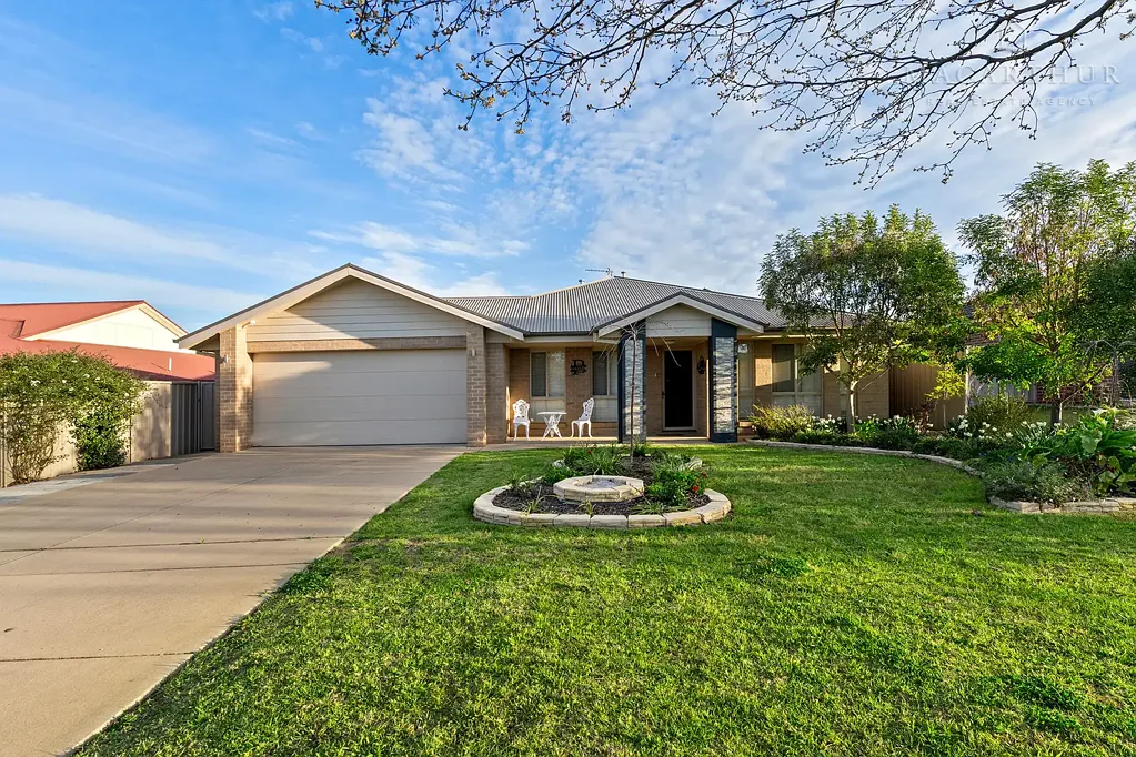 Well-Presented 3-Bedroom Home with Modern Comforts