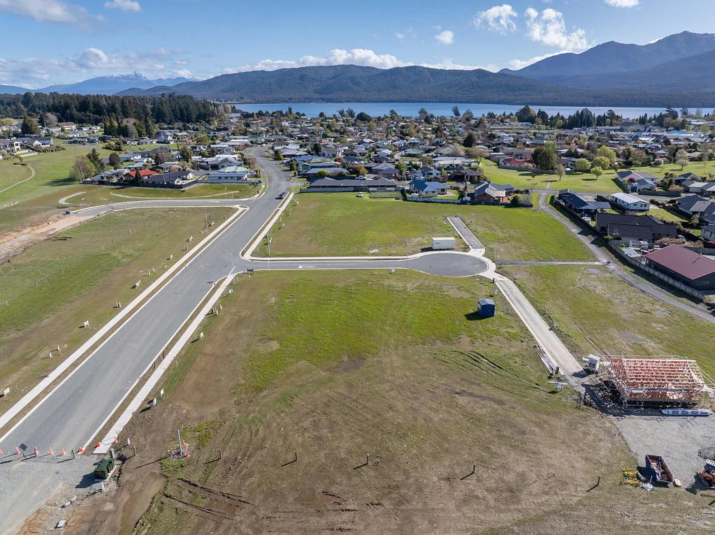 Te Anau Luxmore Developments - Stage 1 - Titled