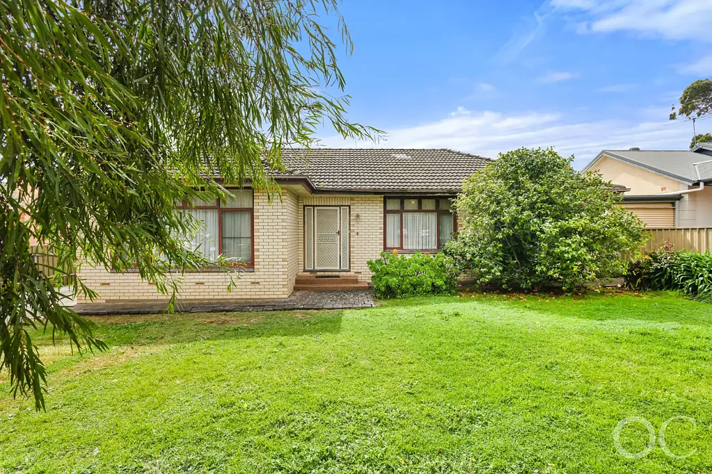 Seacliff Park 5 Bedroom Open the Door to Room for Everyone | Close the Door on Outgrowing Your Home