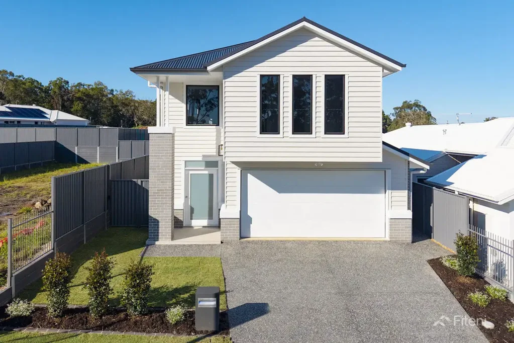 Victoria Point 4 Bedroom NEW - Fully completed - Available Now!