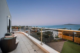 6B/173 Hurstmere Road, Takapuna, North Shore City