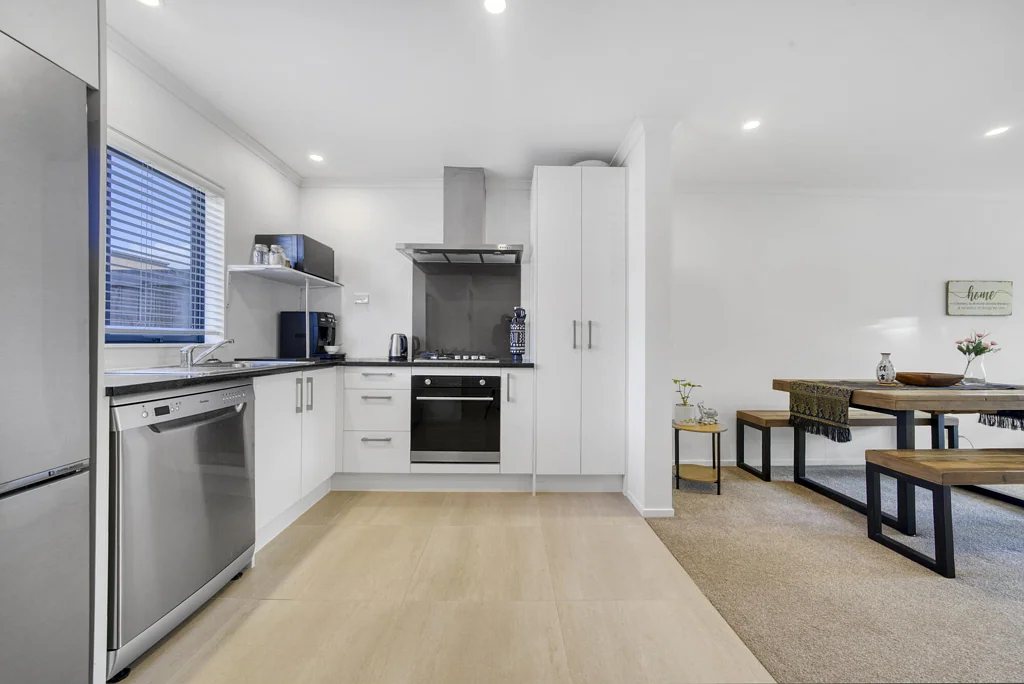 Papakura 2Moenga No Games! Under-Priced to Sell