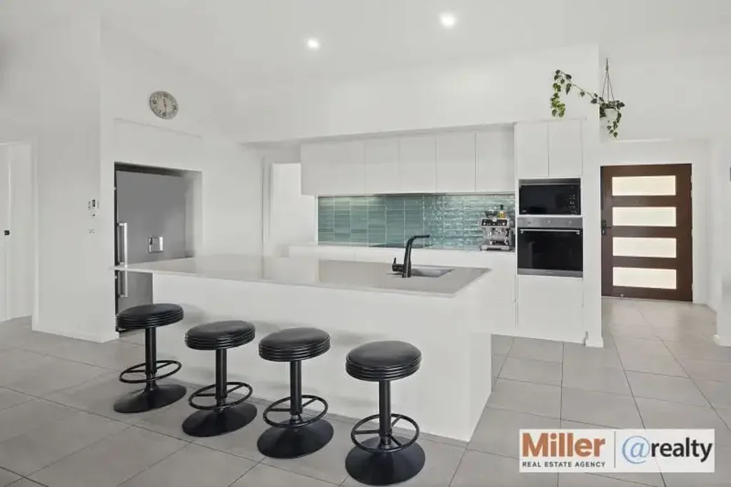 60 Lakeview Close, Macksville, NSW 2447