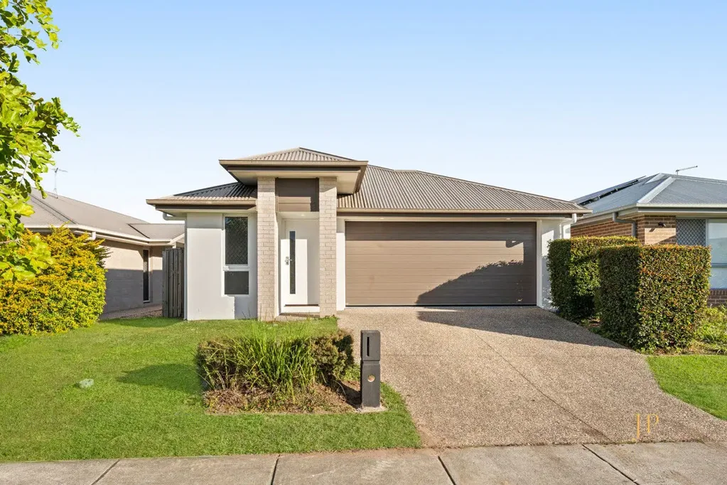 45 Mercy Circuit, Park Ridge, QLD 4125