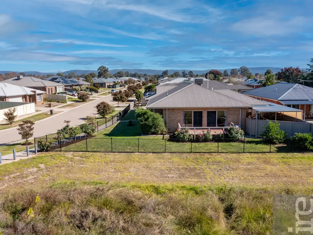Wangaratta 4房  Superb family home WITH A VIEW
