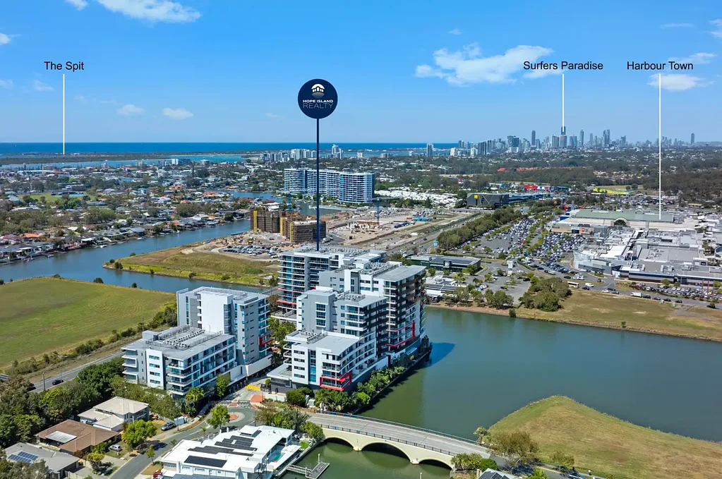 Biggera Waters 3Zimmer Spacious 3-Bedroom Apartment with Stunning Views – East Quays One