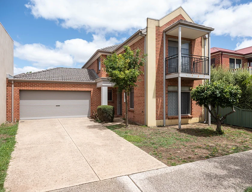 27 Ayrvale Avenue, Lake Gardens, Ballarat, 3 rūma, 2 rūma horoi, House