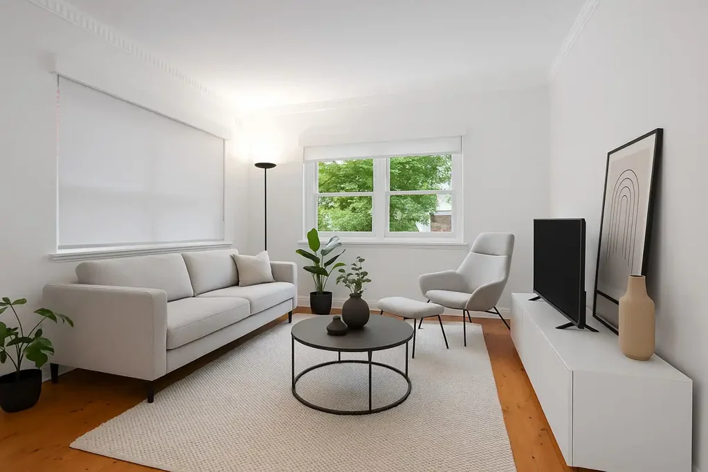 Art Deco unit, right in the heart of Coogee!