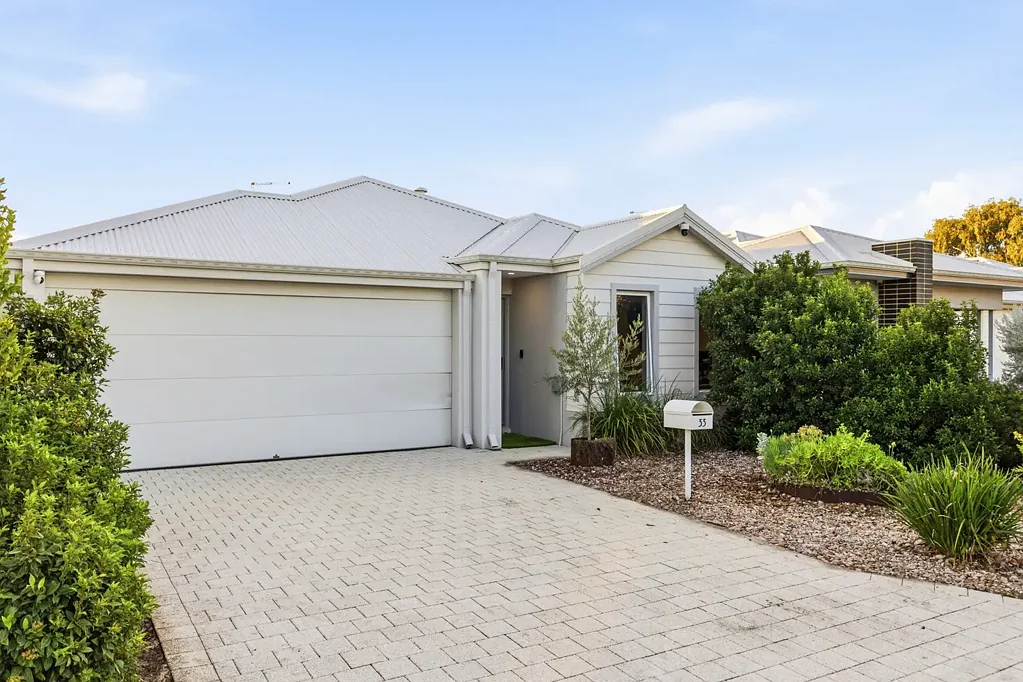 Girrawheen 3房  Modern Living Starts Here – Built in 2019 & Ready to Enjoy