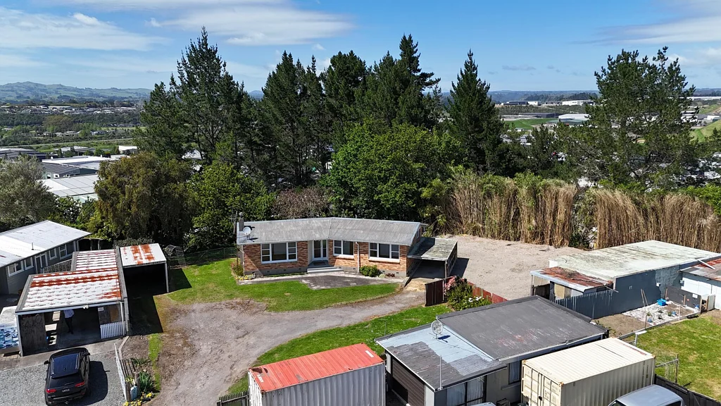 Tauriko Standalone office, yard & workshop