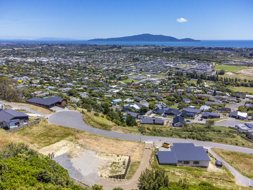 Waikanae Build your dream home with stunning views!