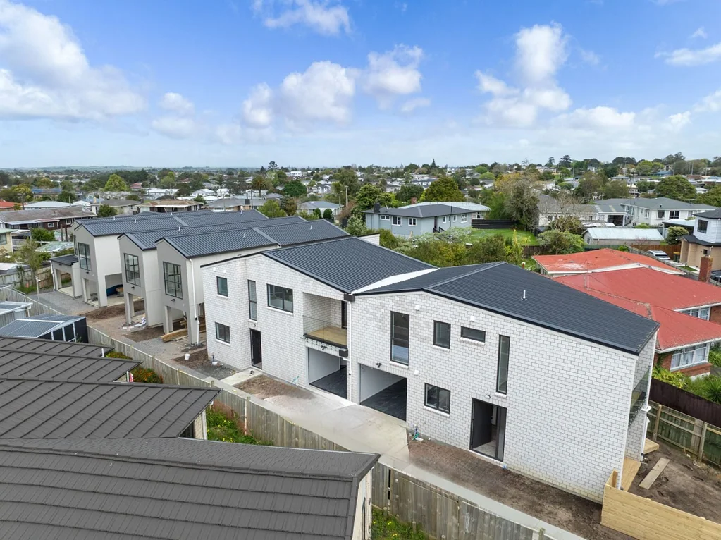 Manurewa 4房  Present All Offers Now!