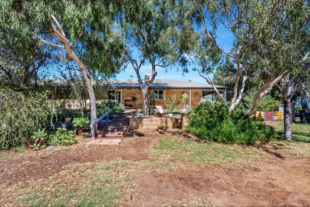124 Hamersley Road, Walkaway, WA 6528