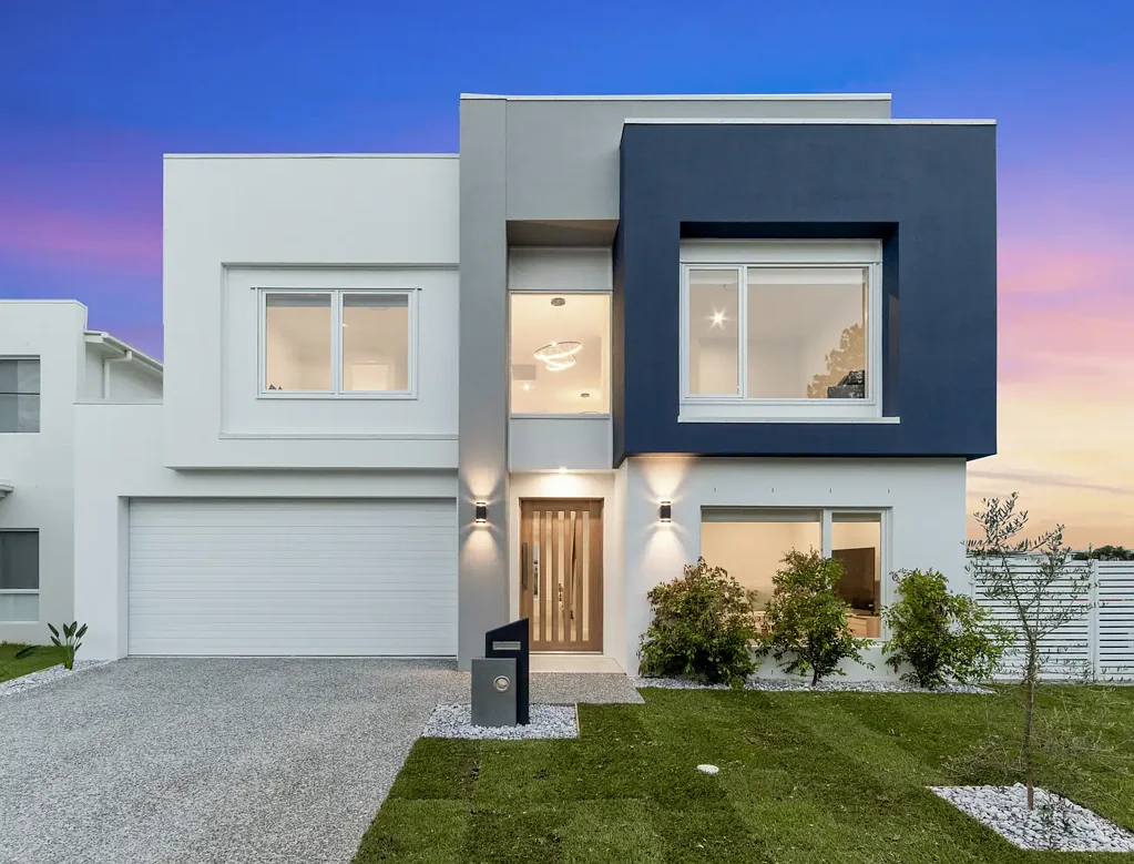Hope Island 5Kwarto Where Luxury Meets Water - Exclusive Living in Hope Island!