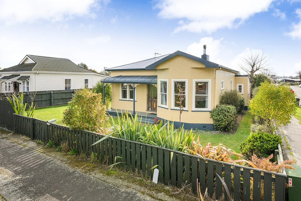 17 Douglas Street, West End, Palmerston North, Manawatu-Wanganui