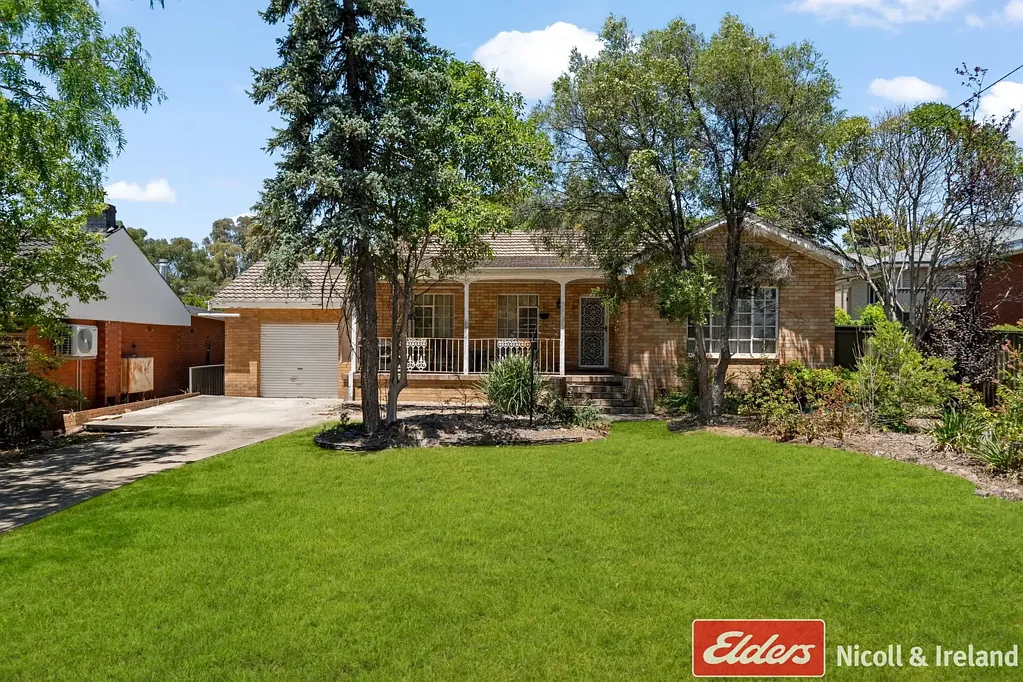 West Bathurst 3غرفة نوم ELEVATED WITH DUAL OCCUPANCY POTENTIAL