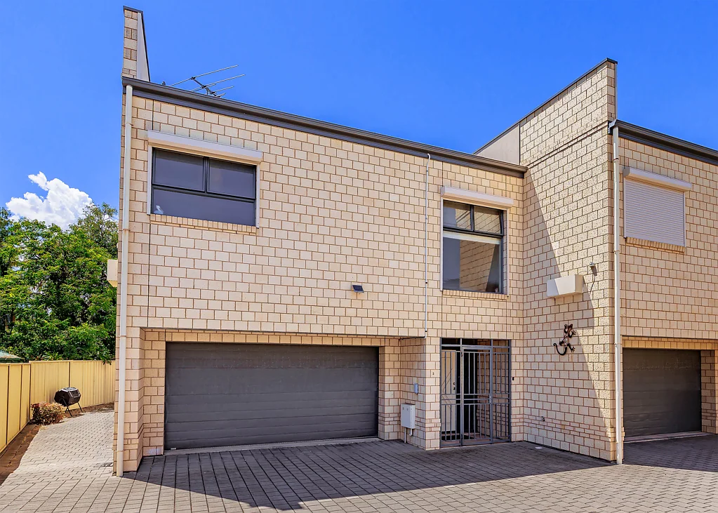 3/3 Carnoustie Court, West Lakes, SA 5021