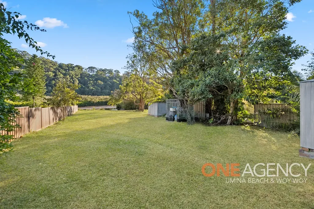 Waterfront block with large backyard !