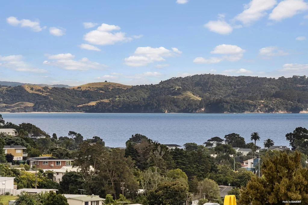Stanmore Bay 2Zimmer Owners Want Action!