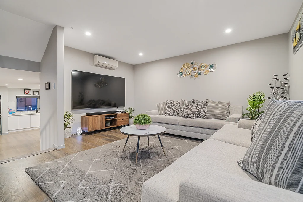 Manurewa 3 Bedroom Offers Over $799,000 - Home With Granny Flat