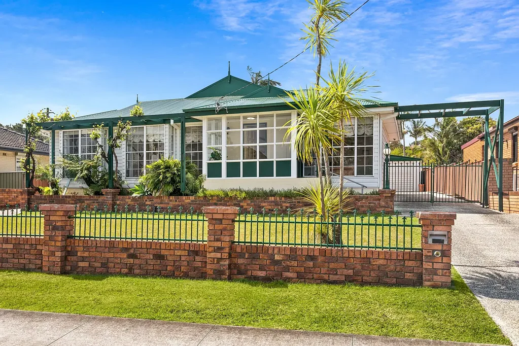 628 Northcliffe Drive, Berkeley, NSW 2506