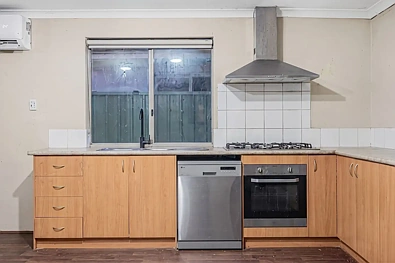 52 Aroona Way, Maddington, WA 6109, 4 Bedrooms, 2 Bathrooms, House