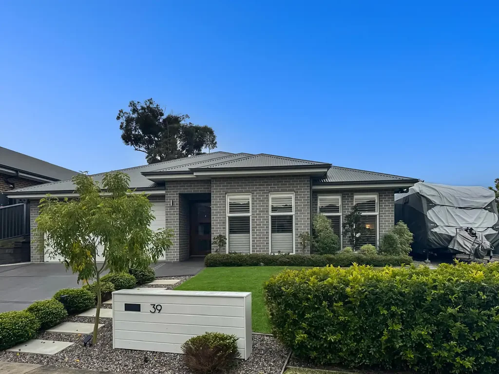 39 Boyne Crescent, Cameron Park, NSW 2285