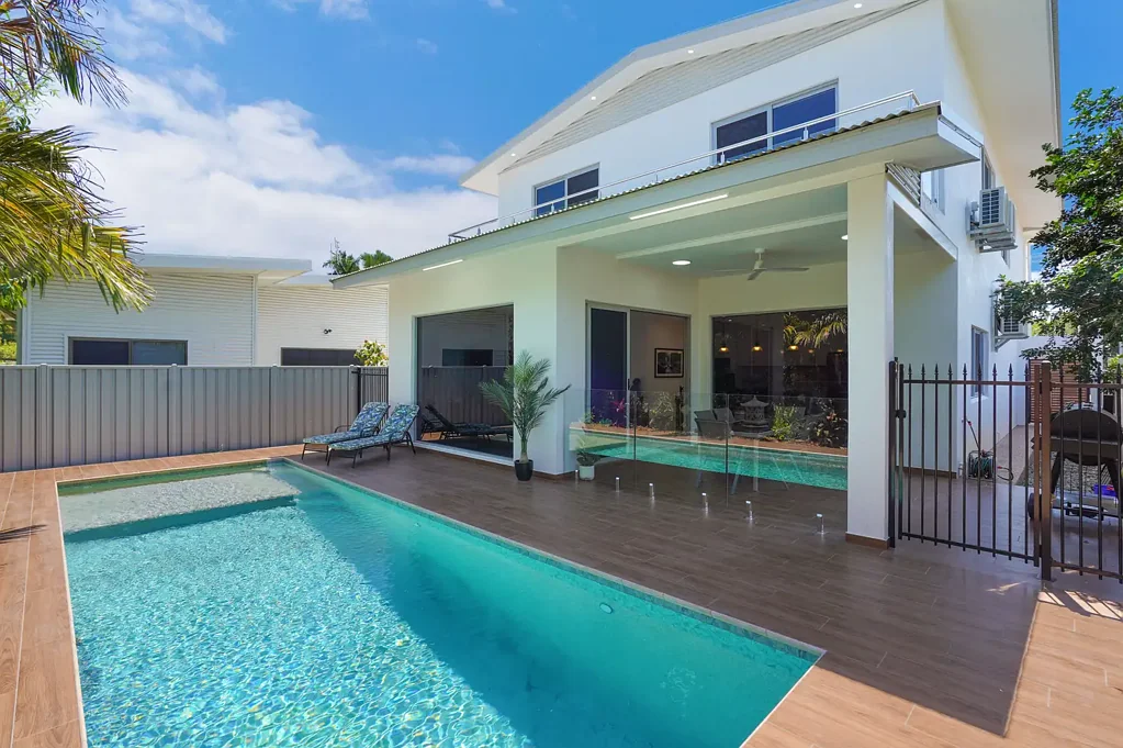 Fannie Bay 4침실 Brand new turn key home just minutes from the beach!