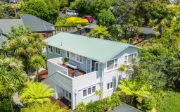 11 Fairmount Road, Titirangi